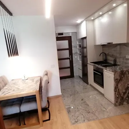 Apartment Dom Loron *