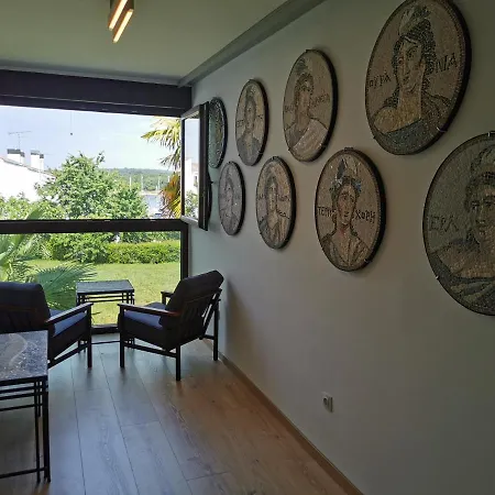 Apartment Dom Loron Porec