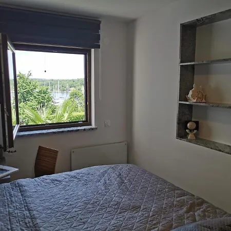 Apartment Dom Loron *